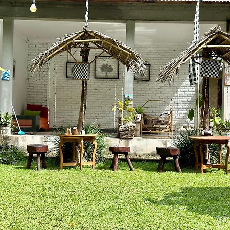 The Winaposa Hotell Munduk Eksteriør bilde